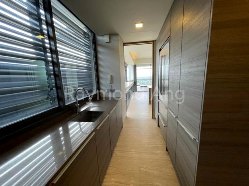 4 Bed Apartment (Condo) for Rent in  Hana - Image 5